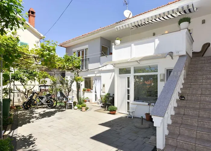 Vesna Apartman Zára